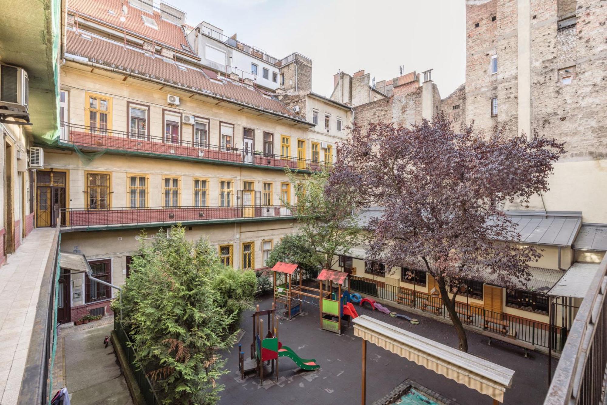 Just Chillin Apt-Budapest Most Historic Landmarks Exterior photo